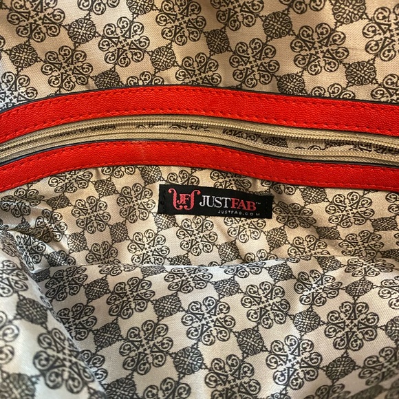 Fire Red Purse 🔥 - Picture 5 of 5